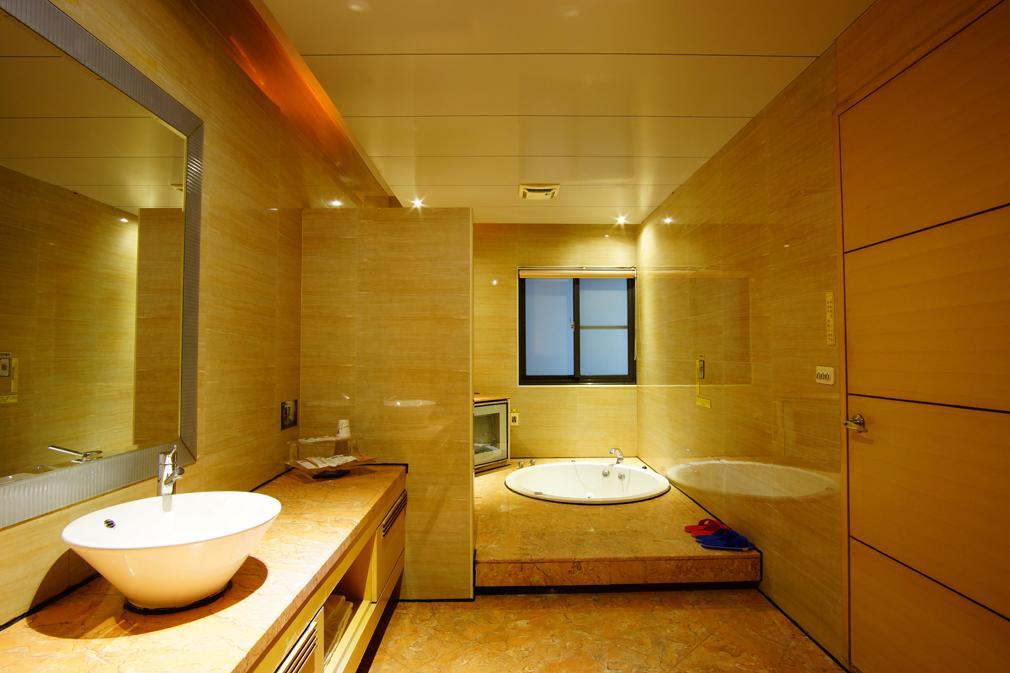 Water City Motel Daya Екстериор снимка