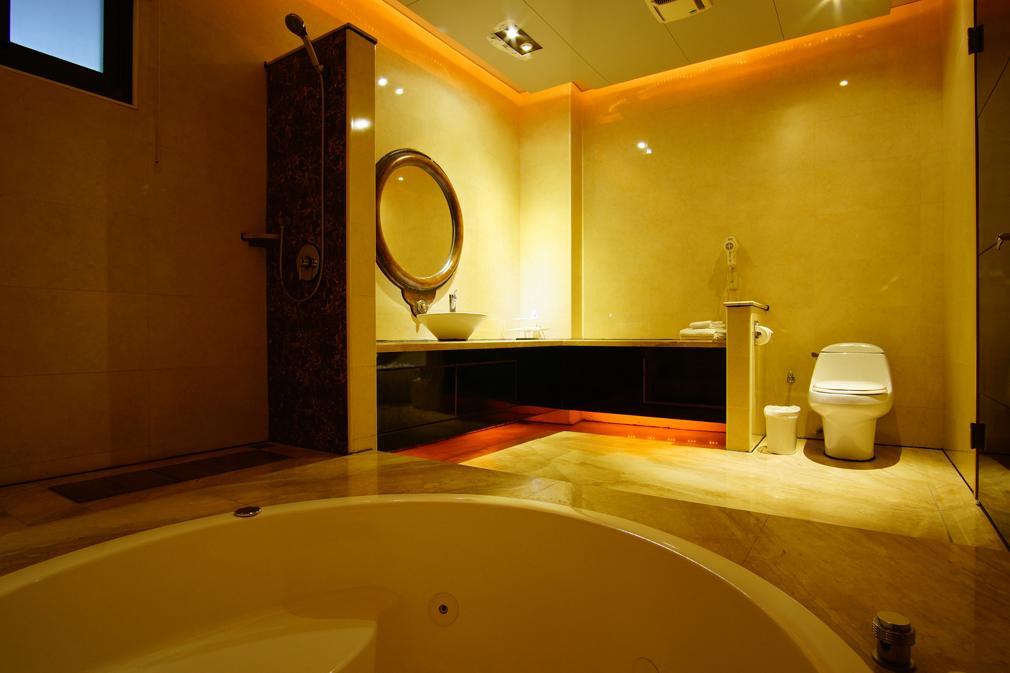 Water City Motel Daya Екстериор снимка